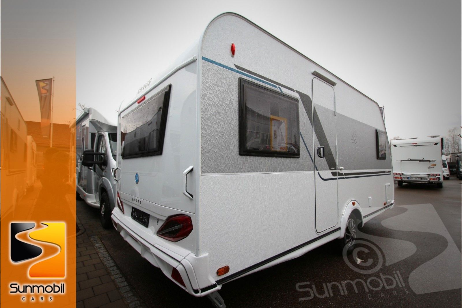 Fahrzeugabbildung Knaus Sport 450 FU 1.700kg Dachklima Gas-Paket