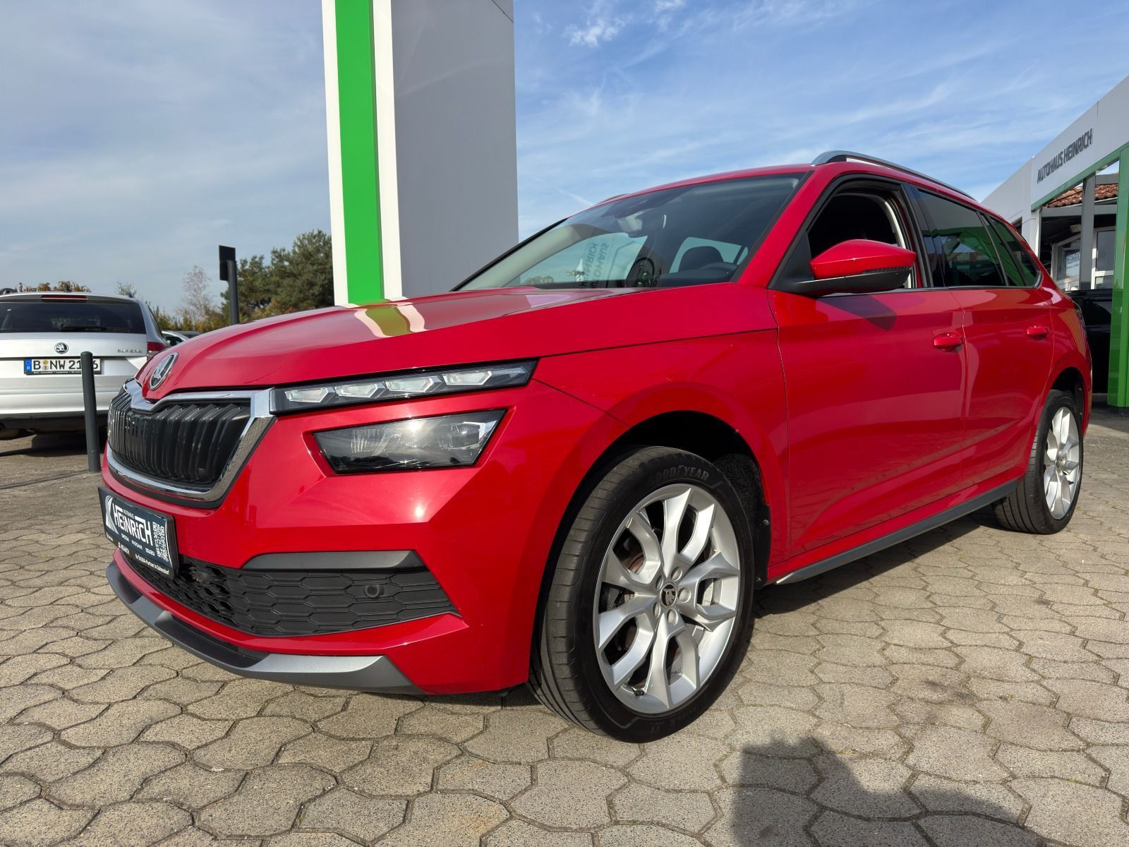 Fahrzeugabbildung SKODA Kamiq 115PS 6-Gang*PDC*LED*Alcantara/Leder