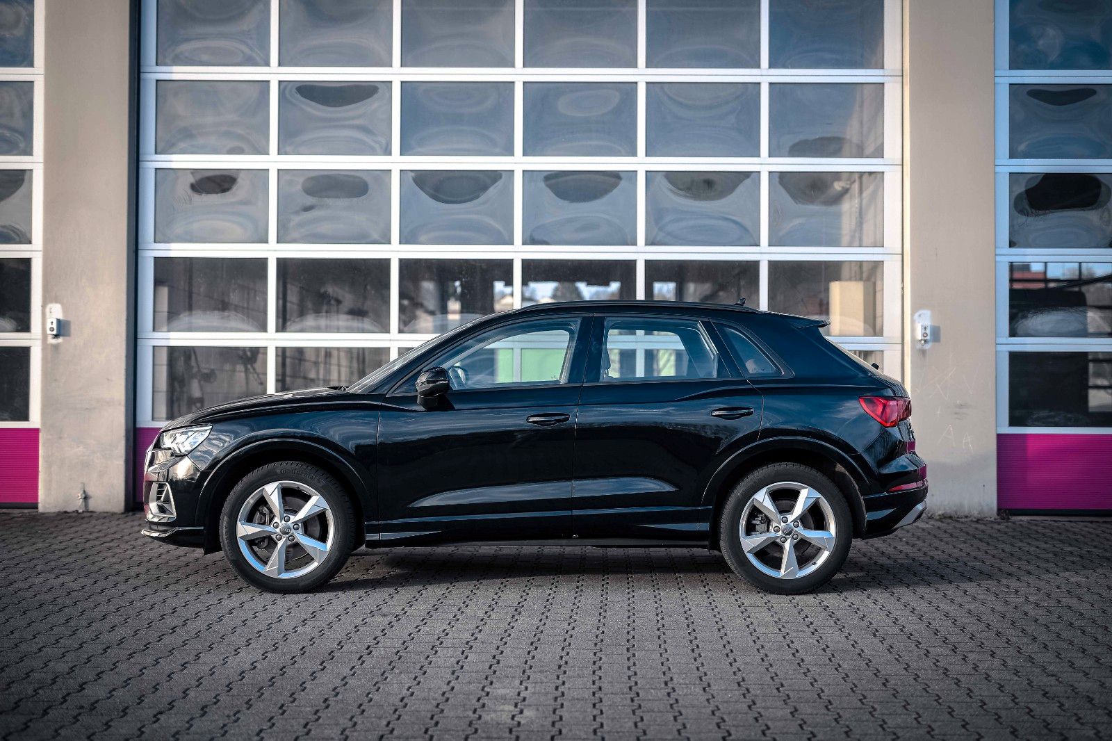 Fahrzeugabbildung Audi Q3 45 TFSI quattro advanced