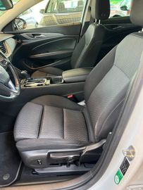Opel Insignia - 12