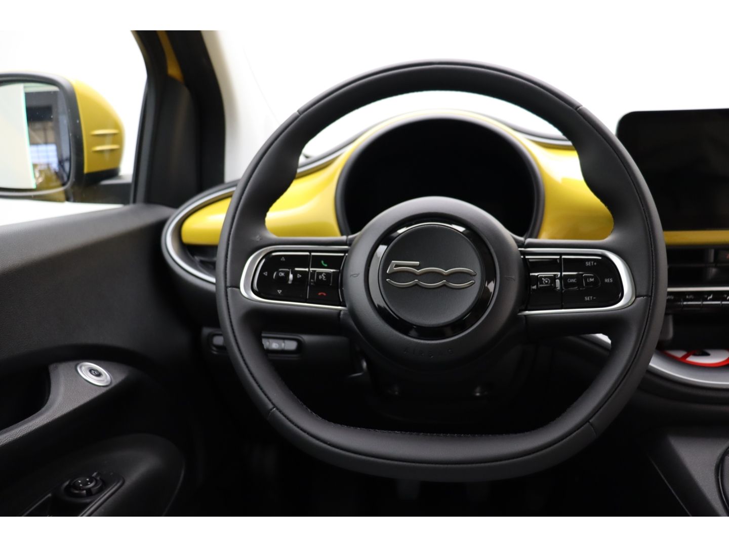 Fahrzeugabbildung Fiat 500 1.0 FireFly Hybrid Torino Sitzheizung