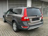 Volvo XC70 Momentum 2WD - Volvo XC70: Kombi