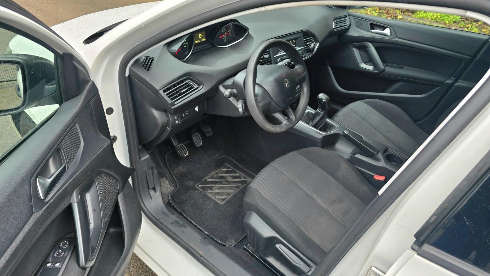 Peugeot 308 2015 — photo 5
