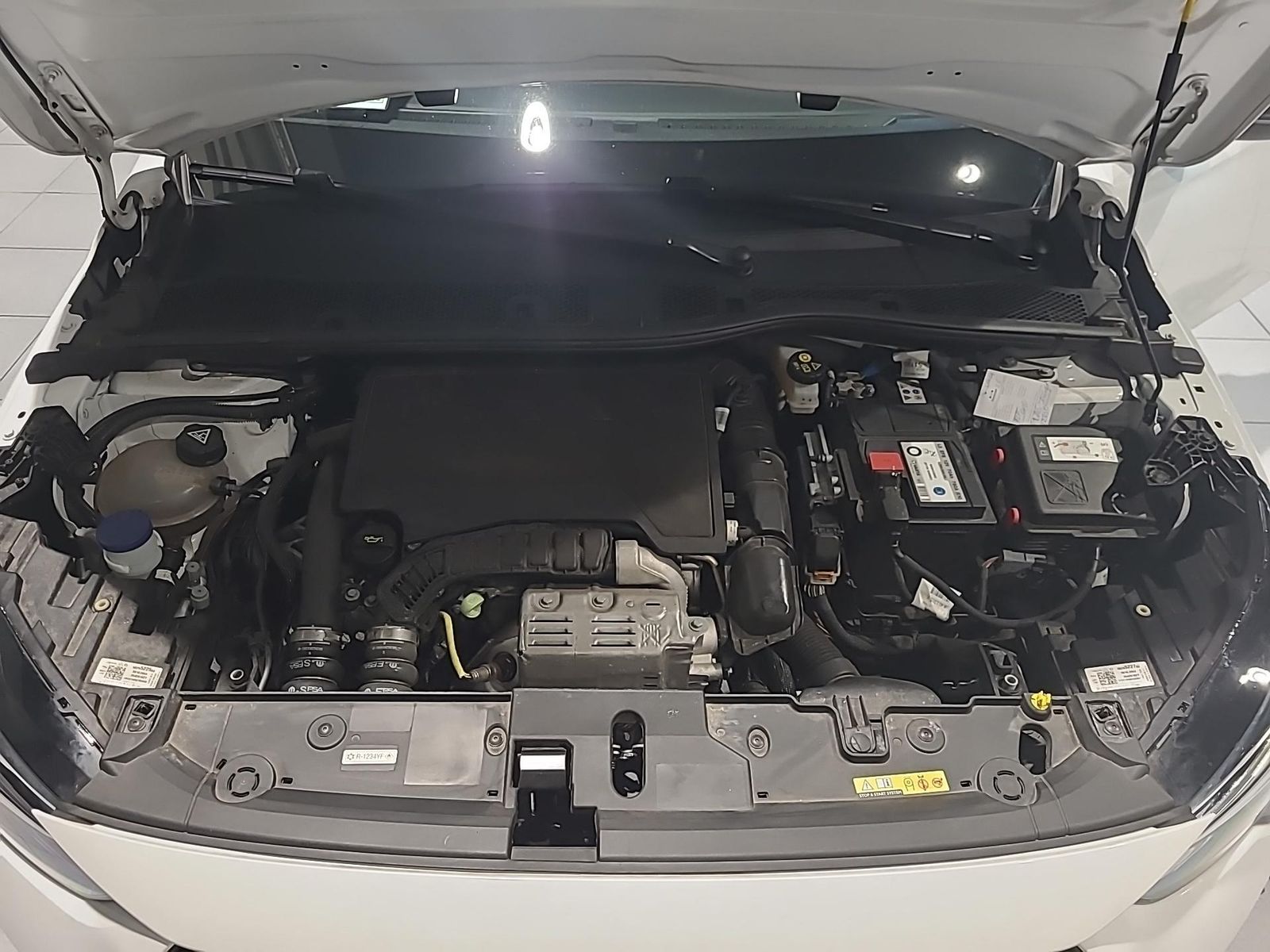 Fahrzeugabbildung Opel Corsa F GS Line +SHZ+TEMPOMAT+LANEASSIST+PDC