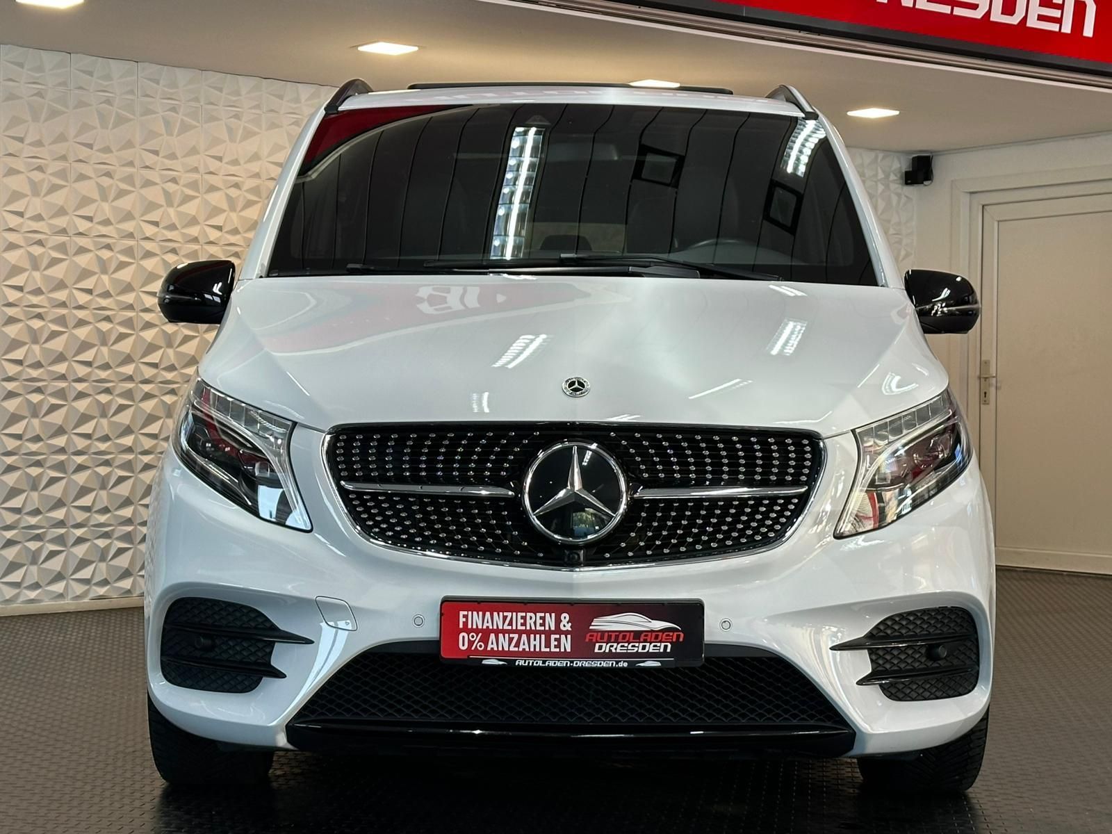 MERCEDES-BENZ V 250d EDITION 2020 AMG LANG* LED#AHK#PANO#SHZ - Image 3