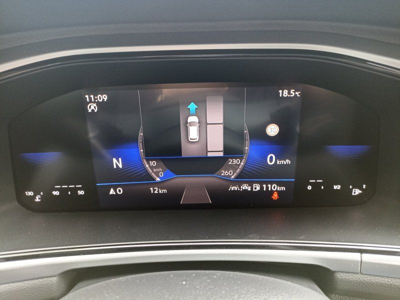 Fahrzeugabbildung Volkswagen T-Roc 1.5 TSI DSG Life