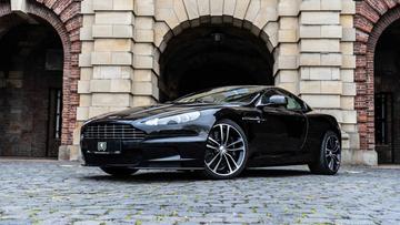 2011 Aston Martin DBS — фото 8