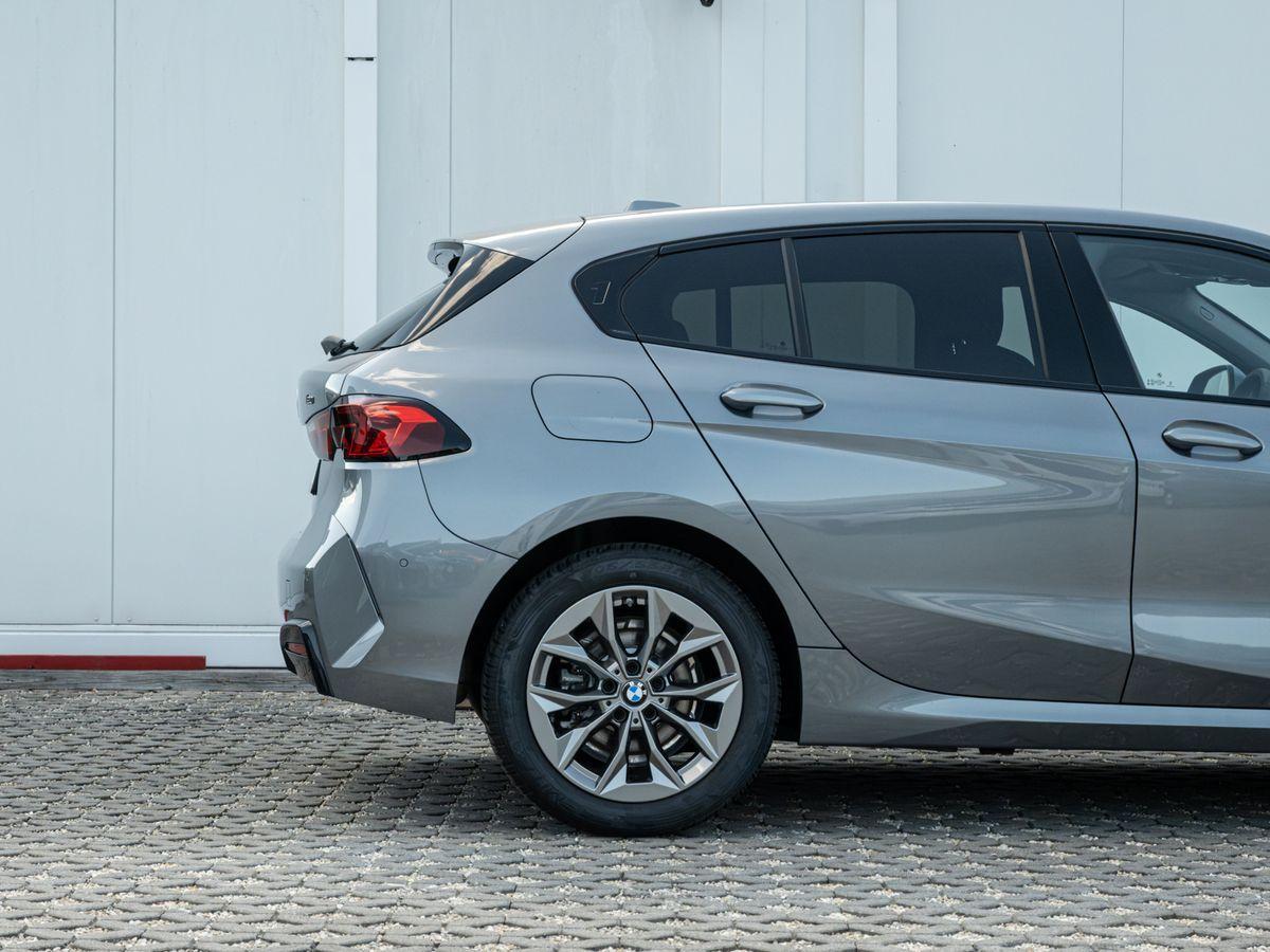 BMW 1 Series AdLED KoZg SpSitze SpieglP ParkA S-Glas 17", миниатюра 4