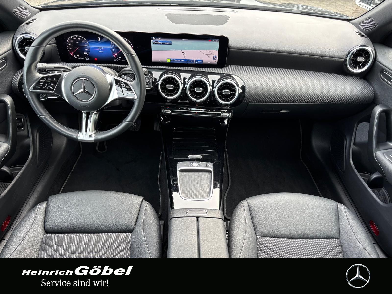Fahrzeugabbildung Mercedes-Benz CLA 180 ENTRY-ADV. LED KAM NAVI SHA SITZHEIZUNG