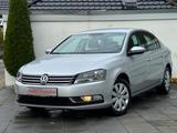 Volkswagen Passat Lim. Trendline*1.Hand*Export/Händler* - Volkswagen Passat aus 2011: Limousine