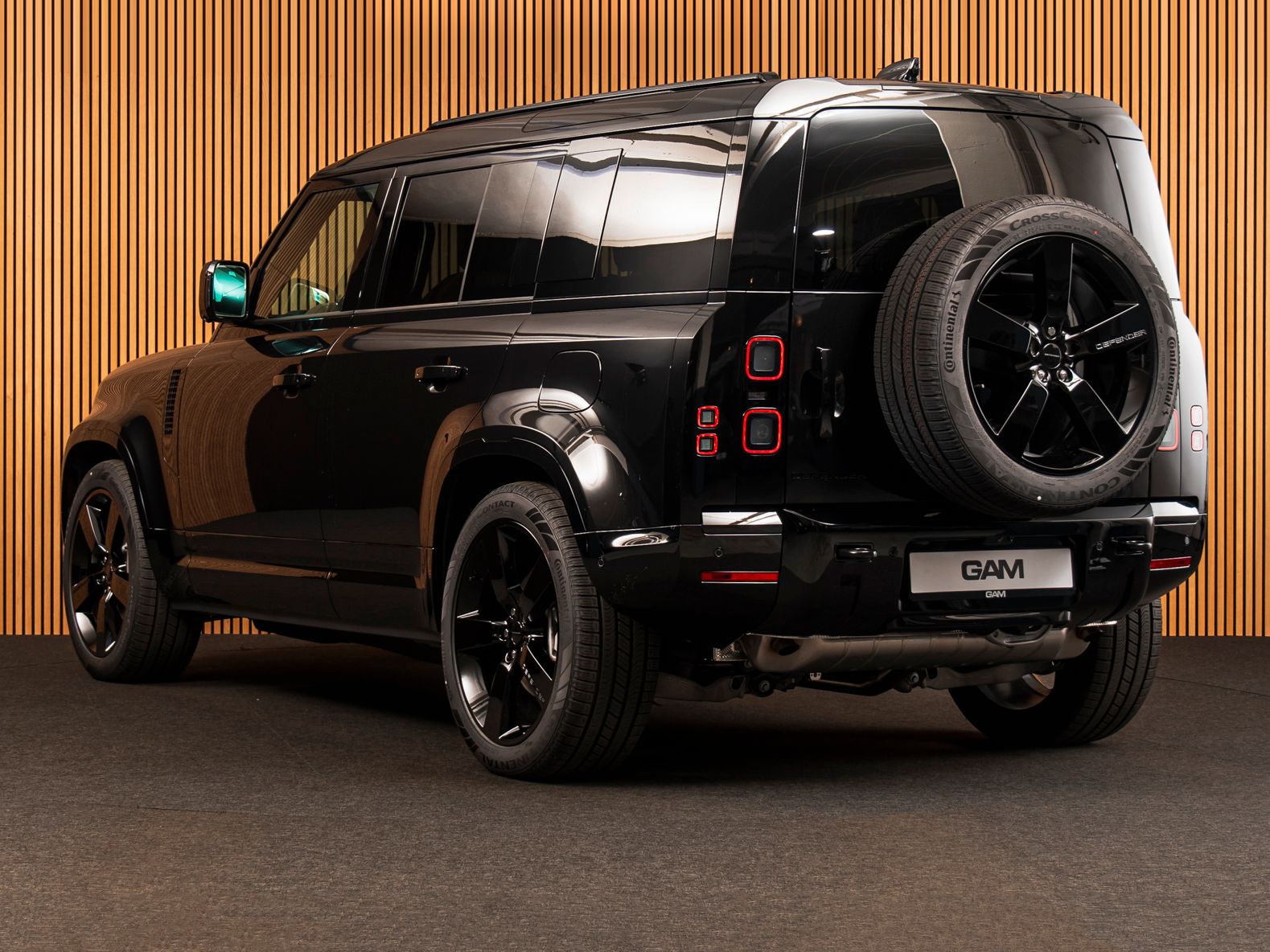 Land Rover Defender 110 X-Dynamic HSE P300e MY26-PANO-22" imagem 3