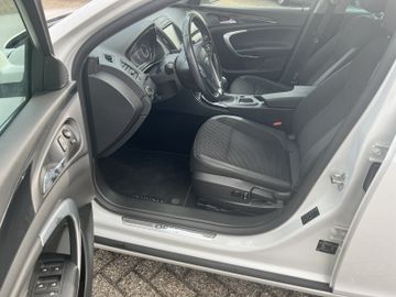 Opel Insignia - 10