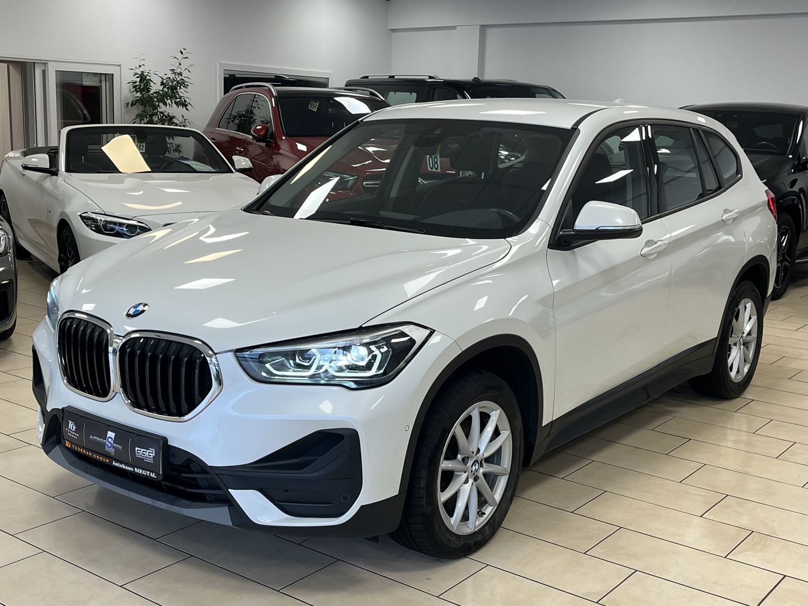 BMW X1 18d*Advantage*SHZ*PDC*Navi*LED*HiFi-L,syste imagem 2