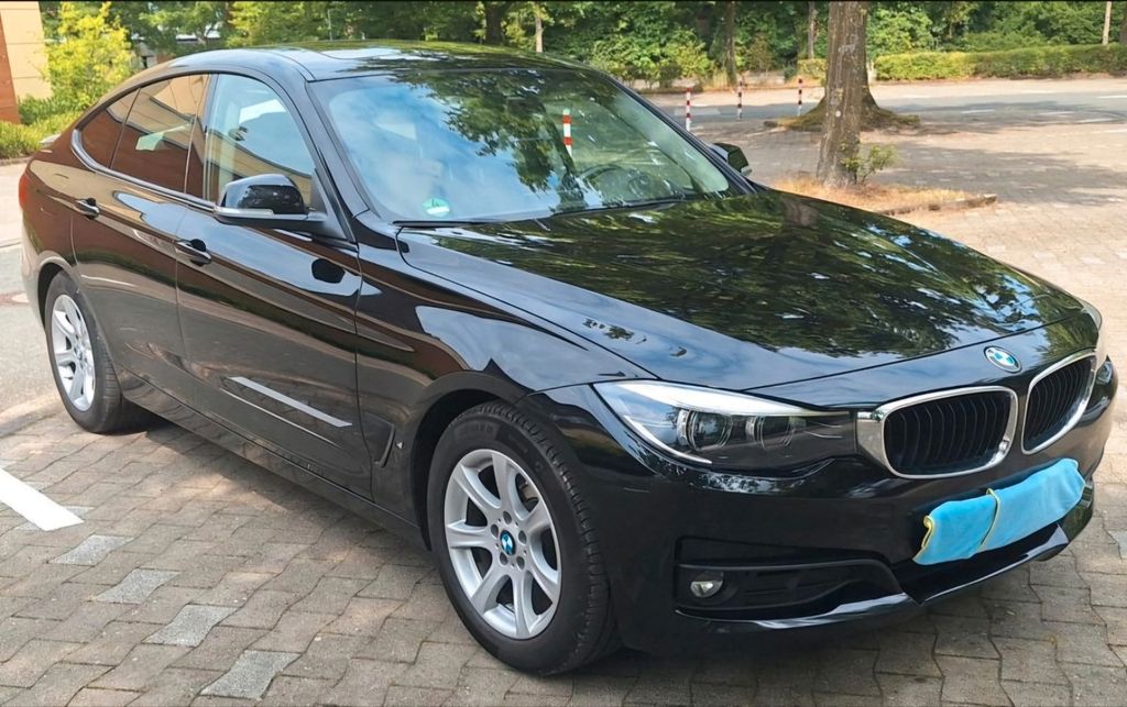 Image of BMW 320 Gran Turismo