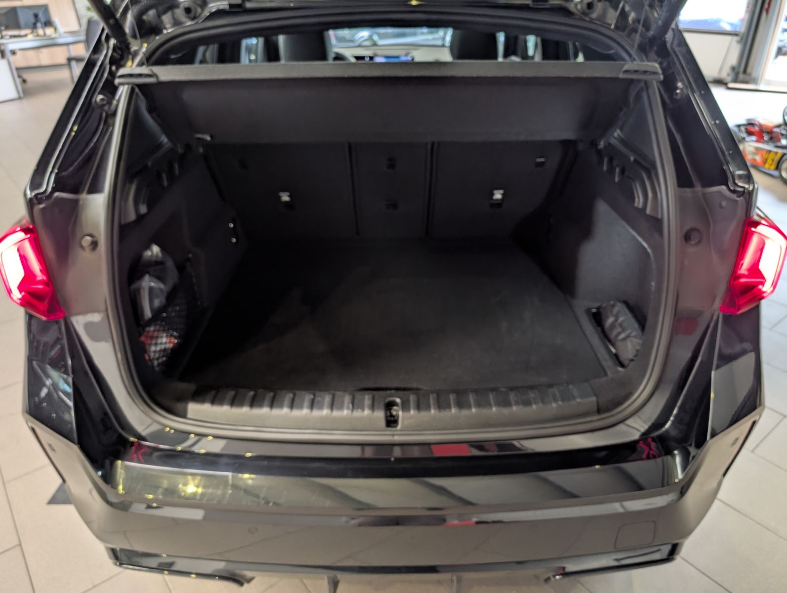 Fahrzeugabbildung BMW X1 18 d M-Sport Pano Premium-Travel-Paket AHK