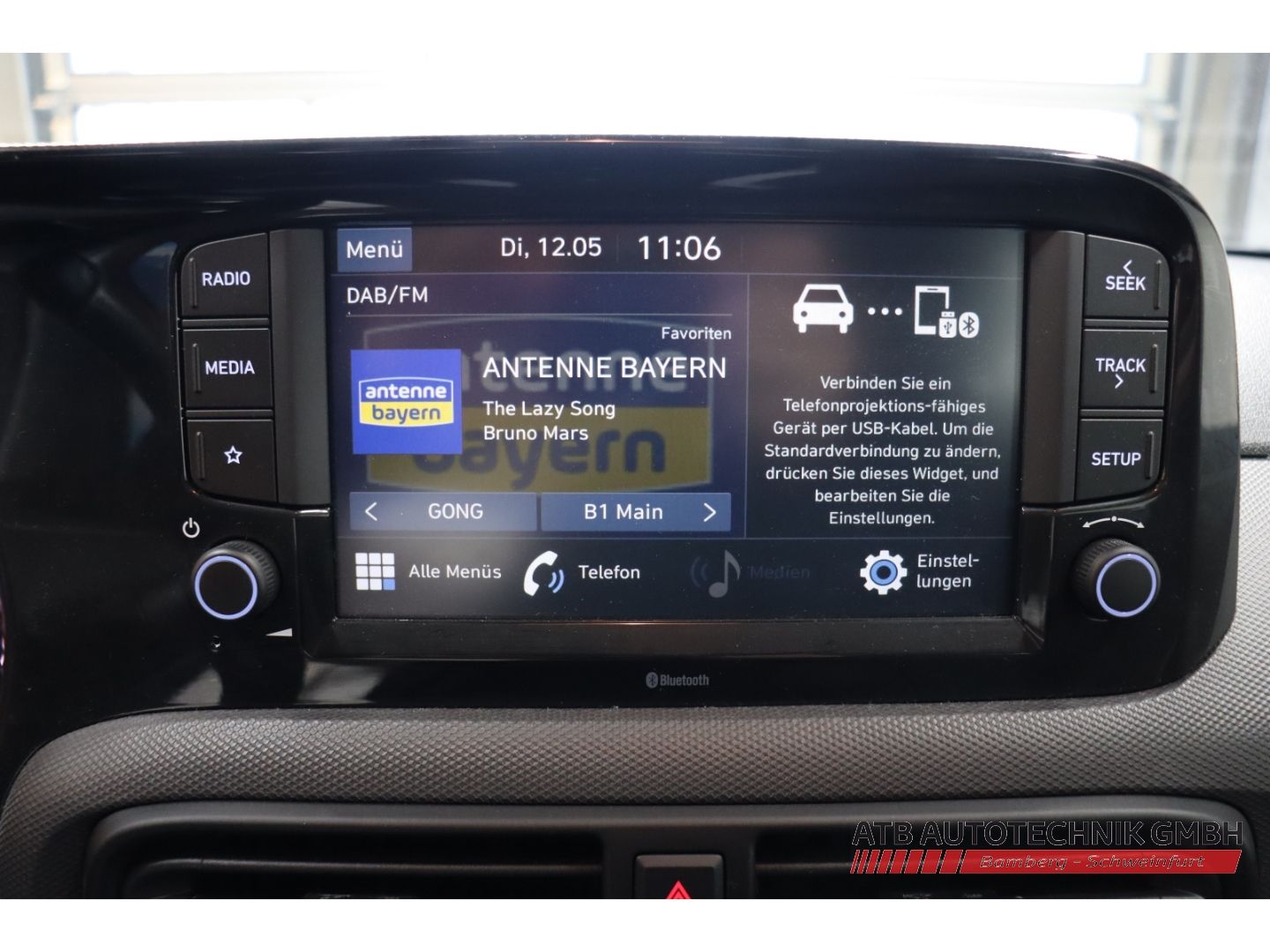 Fahrzeugabbildung Hyundai i10 Trend 1.2l PDC SHZ LenkradHZG Klima Apple Ca