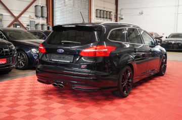 Ford Focus - 8