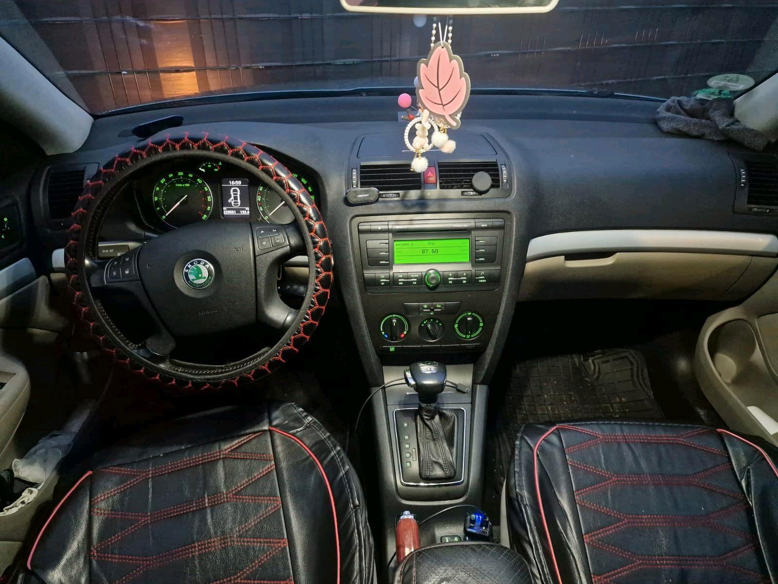Skoda Octavia 2006 — photo 5