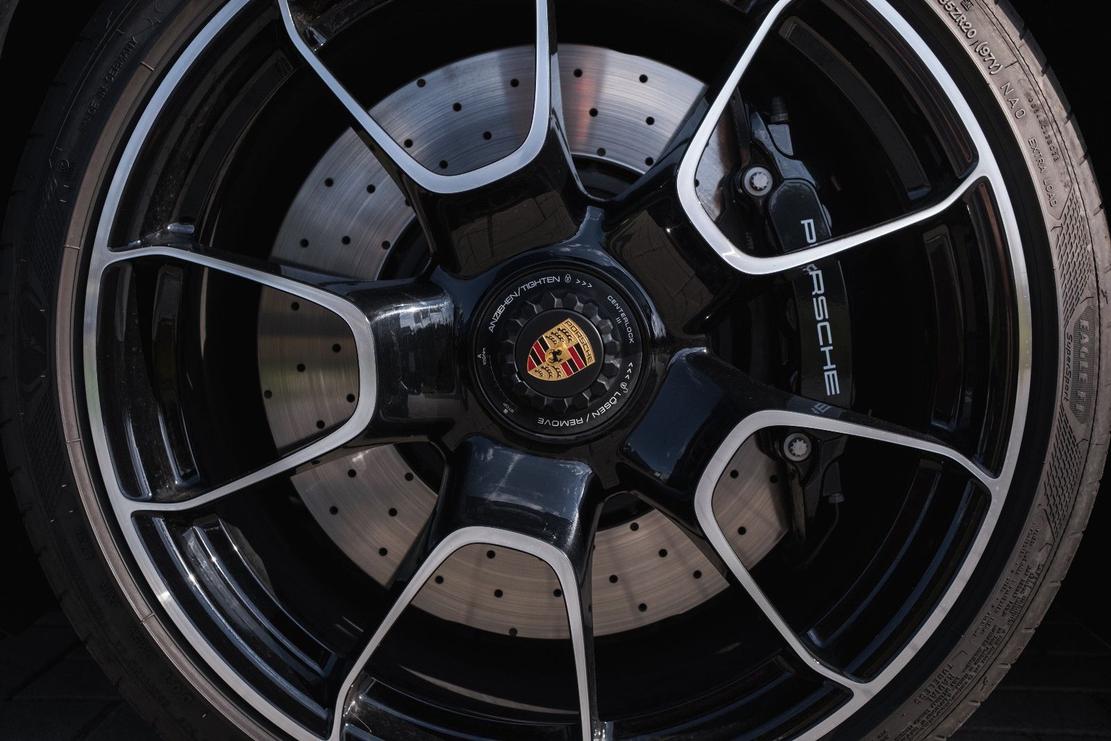 Fahrzeugabbildung Porsche 992/911 Turbo Cabrio-Lift-PDCC-LED-Burmester