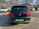 Volkswagen Tiguan 2.0 TDI DPF BlueMotion Technology Sport & - Volkswagen Tiguan aus 2012 mit Diesel-Antrieb
