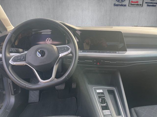 Golf VIII Variant 1.0 eTSI LED+AZV+Navi