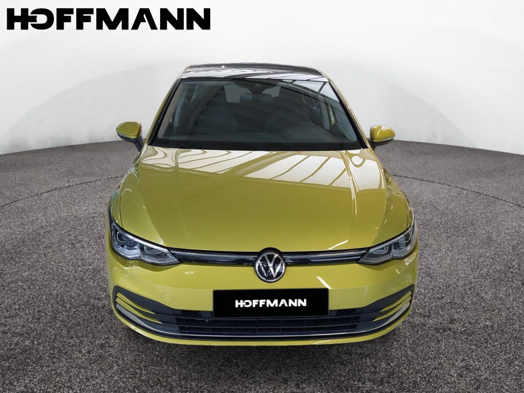 Fahrzeugabbildung Volkswagen Golf 1.5 TSI Style Panorama ACC Licht&Sicht