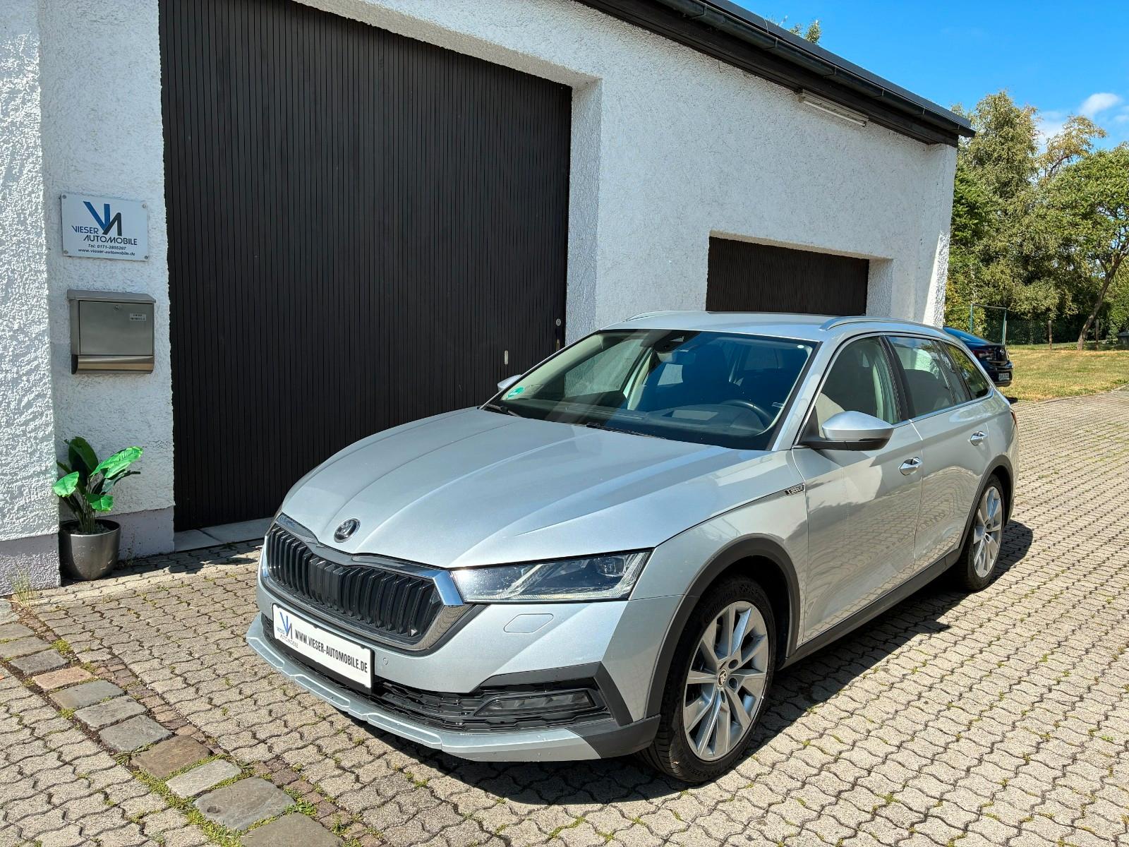 Skoda Octavia Combi Scout 4x4 Head Up Navi !