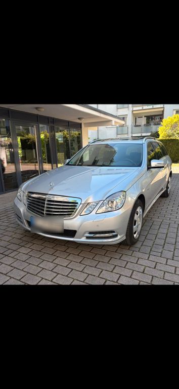 Image of Mercedes-Benz E 250