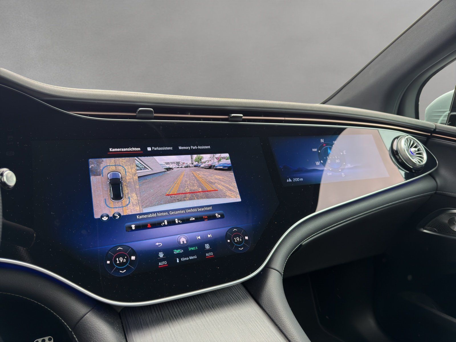 Fahrzeugabbildung Mercedes-Benz EQE500 SUV AMG Prem+ AIRMATIC Masage TV 22kw HUD