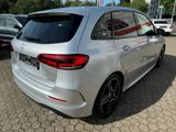 Mercedes-Benz B 180 AMG LINE AMG NIGHT  Paket - Mercedes-Benz mit Benzin-Antrieb: Limousine, 180 AMG Paket