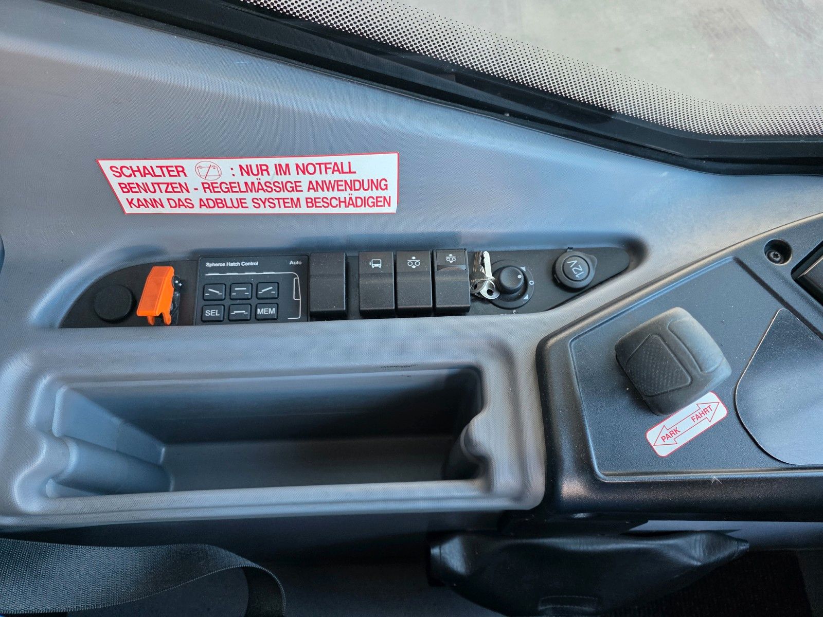 Fahrzeugabbildung Iveco Crossway LI6C 12 Klima Intarder 45+26+1