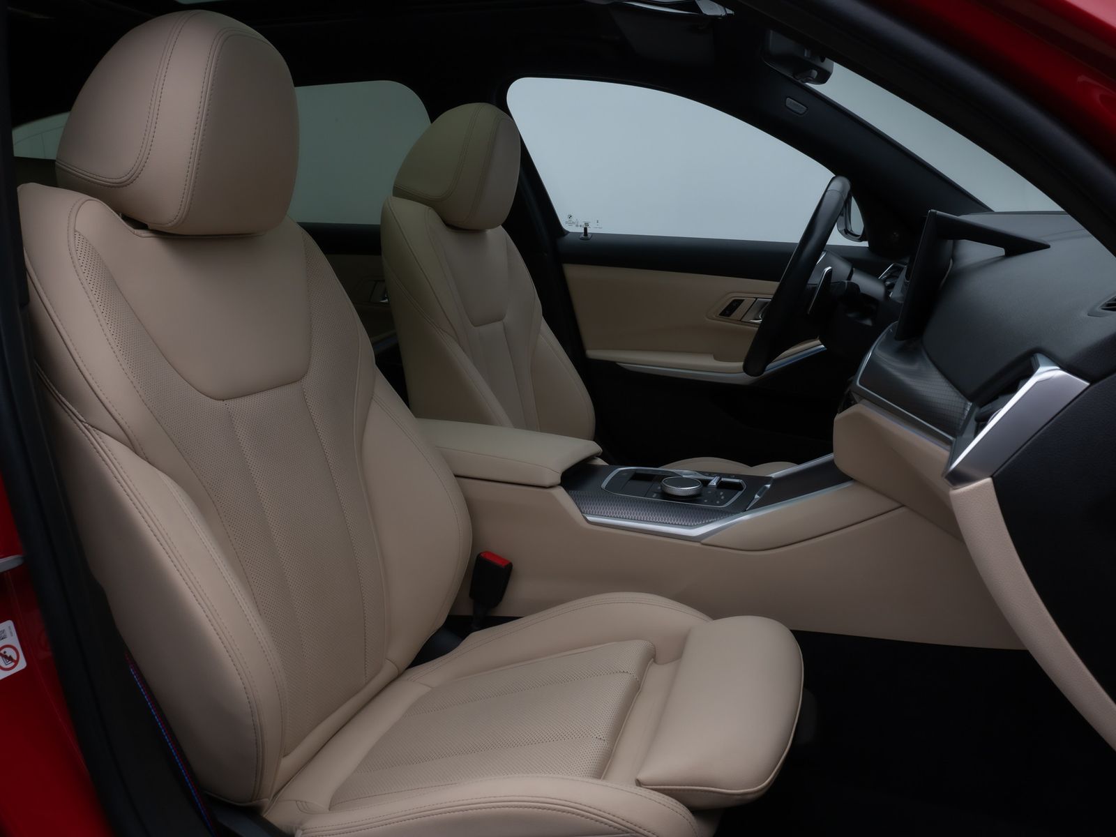Fahrzeugabbildung BMW 330e M Sport Pro Panorama Kamera HUD H/K Komfort