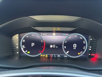 Skoda Karoq Balance*MATRIX*4xPDC*KESSY*AHZV*NAVI*SHZ*
