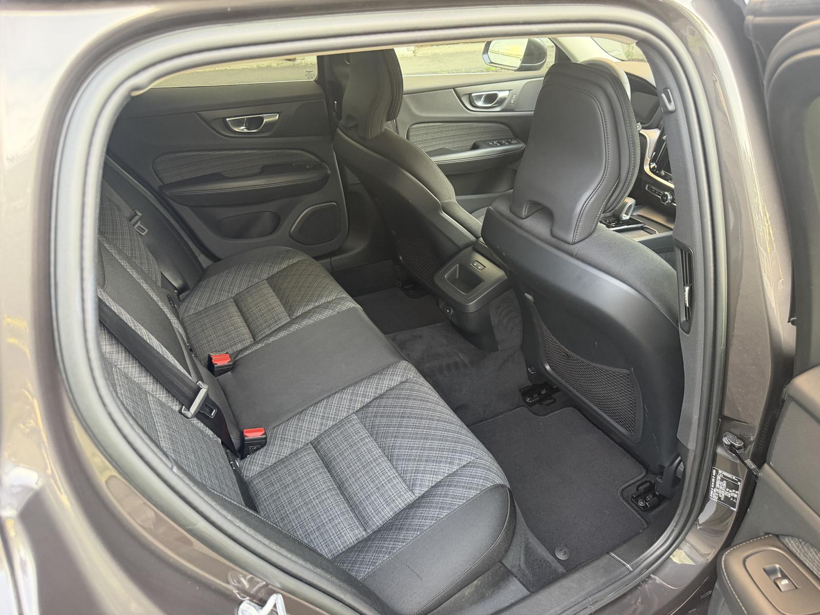 Volvo V60 Core LED ACC Virtual-Cockpit Rü-Kamera Navi