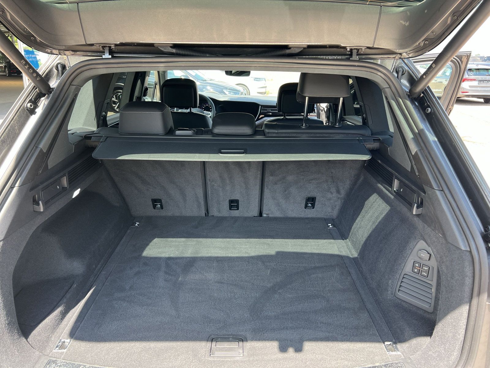 Volkswagen Touareg - Bild 8