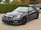Mercedes-Benz E 63 AMG Performance Designo - schwarze Mercedes-Benz E 63 AMG