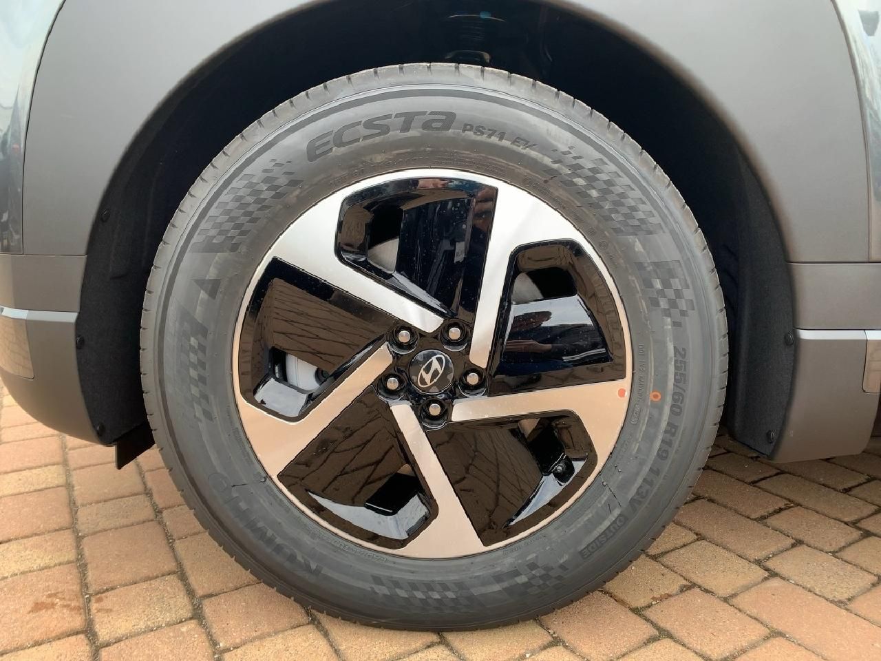 Fahrzeugabbildung Hyundai IONIQ 9 160 kW 2WD 7-Sitzer*