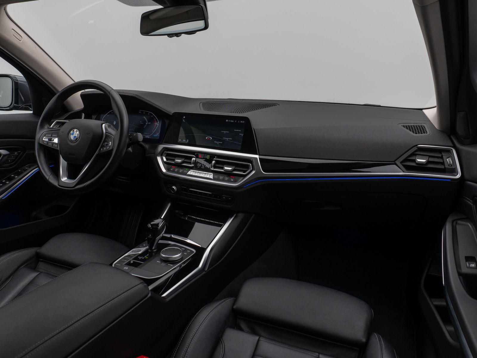 Fahrzeugabbildung BMW 320i xD Luxury Line El.Glasdach Kamera HiFi AHK