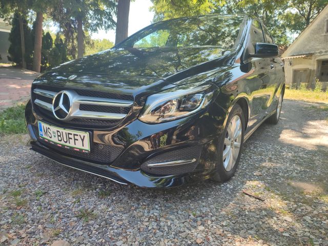 MERCEDES-BENZ B 180 d Navi,Pdc,39500 km...