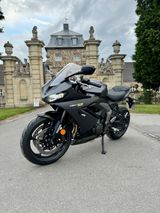 Triumph Daytona 660 - TRIUMPH DAYTONA 660