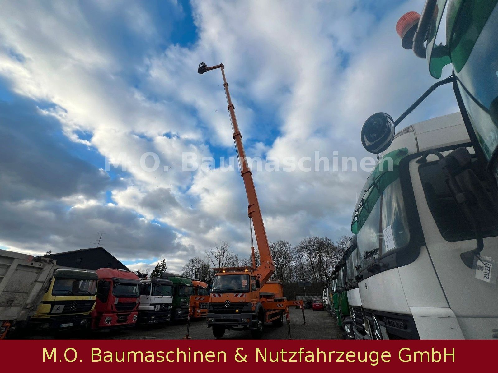 Fahrzeugabbildung Mercedes-Benz Atego 1928 / Ruthmann T 435 / 45 m Arbeitsbühne