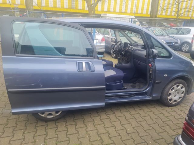 Peugeot 1007 Premium 90 TÜV NEU!!!!!FESTPREIS!!!!