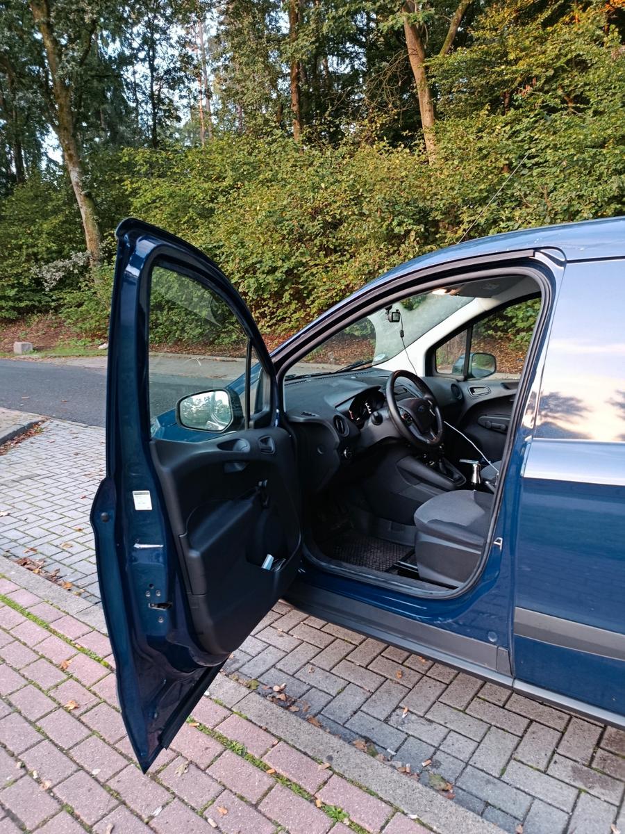 Ford Transit Courier