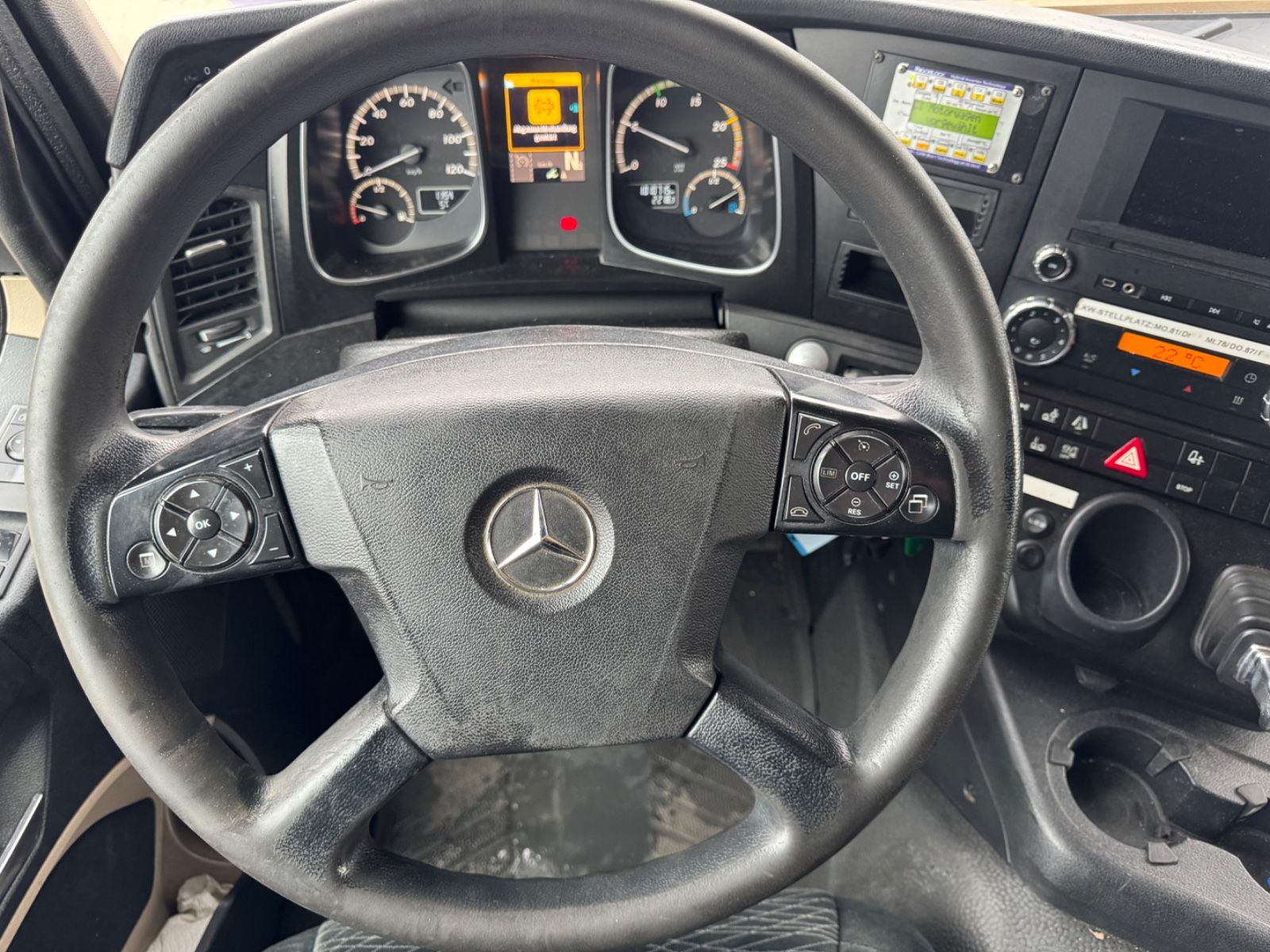 Fahrzeugabbildung Mercedes-Benz Actros 2540