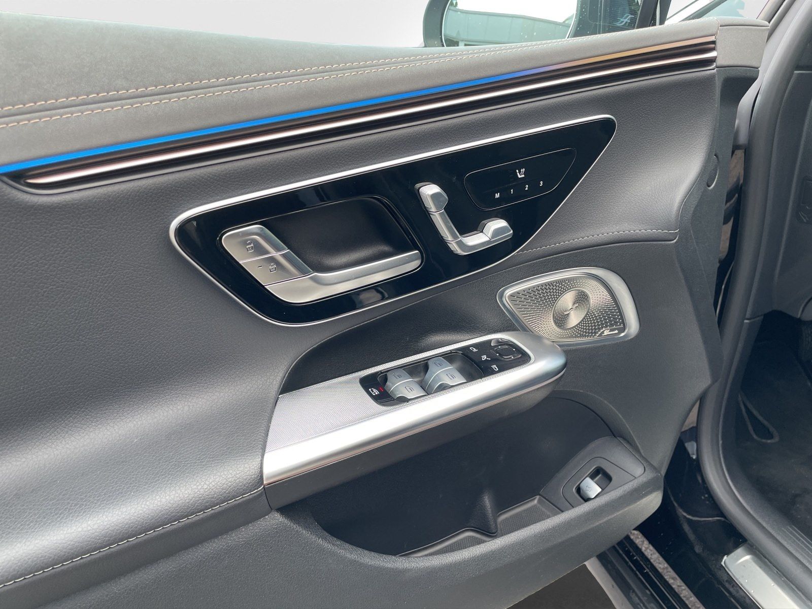 Mercedes-Benz EQE 300 Edition Electric Art Burmester Hintera foto 10