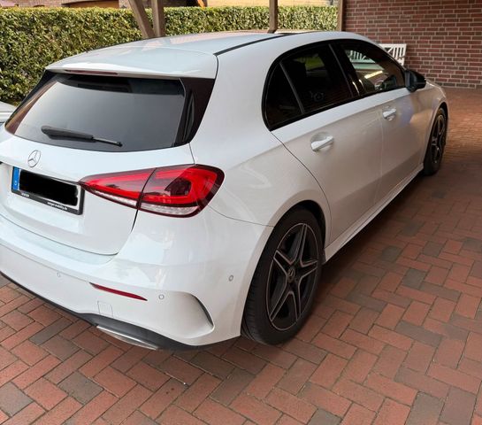 MERCEDES-BENZ Mercedes A220 AMG Line