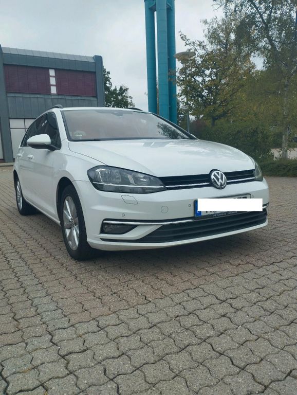 Image of Volkswagen Golf