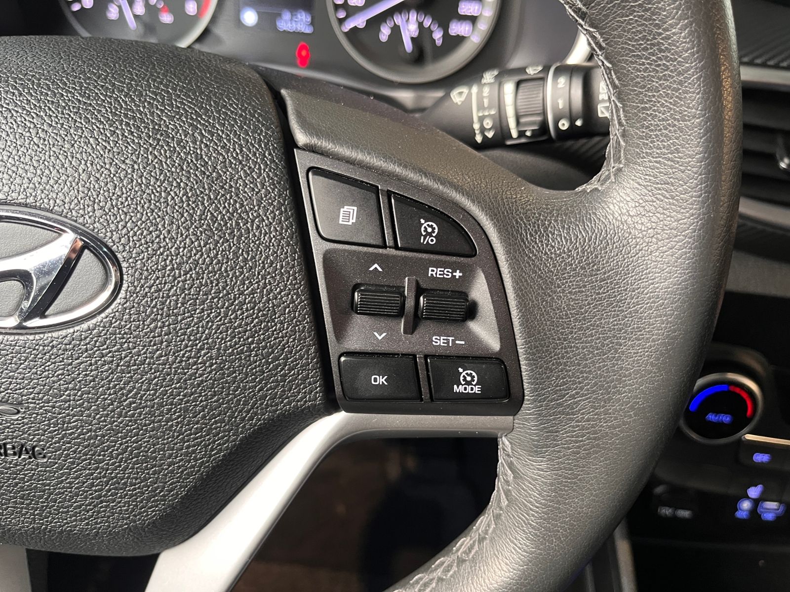 Fahrzeugabbildung Hyundai TUCSON Advantage AHK 2WD KLIMA NAVI ALU