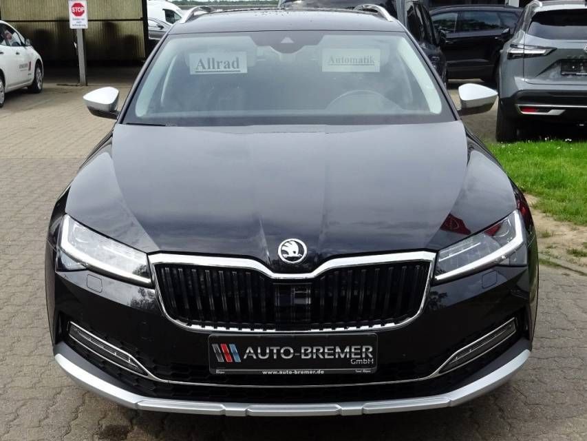 Fahrzeugabbildung SKODA Superb Combi 2,0 TDI 4*4 DSG Scout AHK