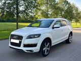 Audi Q7 3.0 TDI quattro S-line Facelift - Audi Q7 aus 2010: TDI